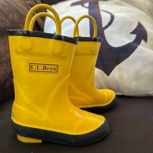 L.L. Bean kids Puddle Jumpers